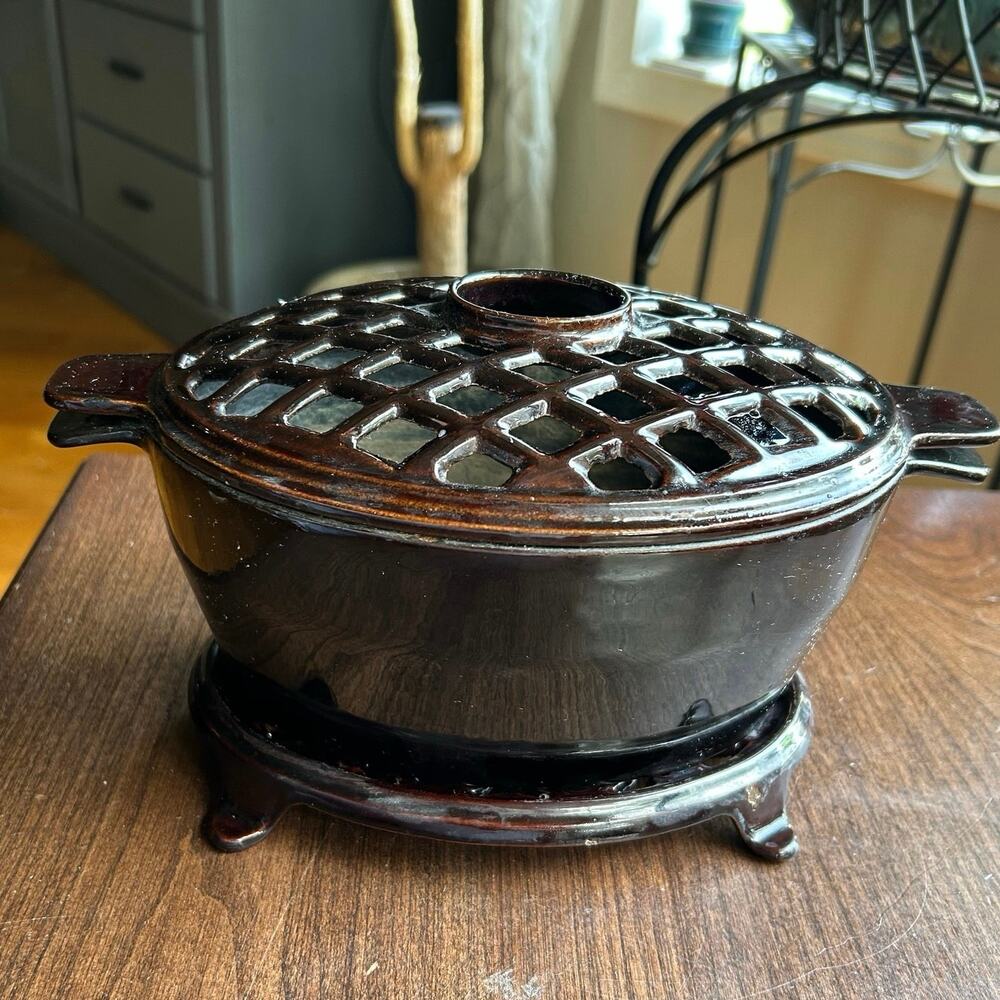 Vintage John Wright Cast Iron 3 Qt Wood Stove Steamer With Lattice Top & base